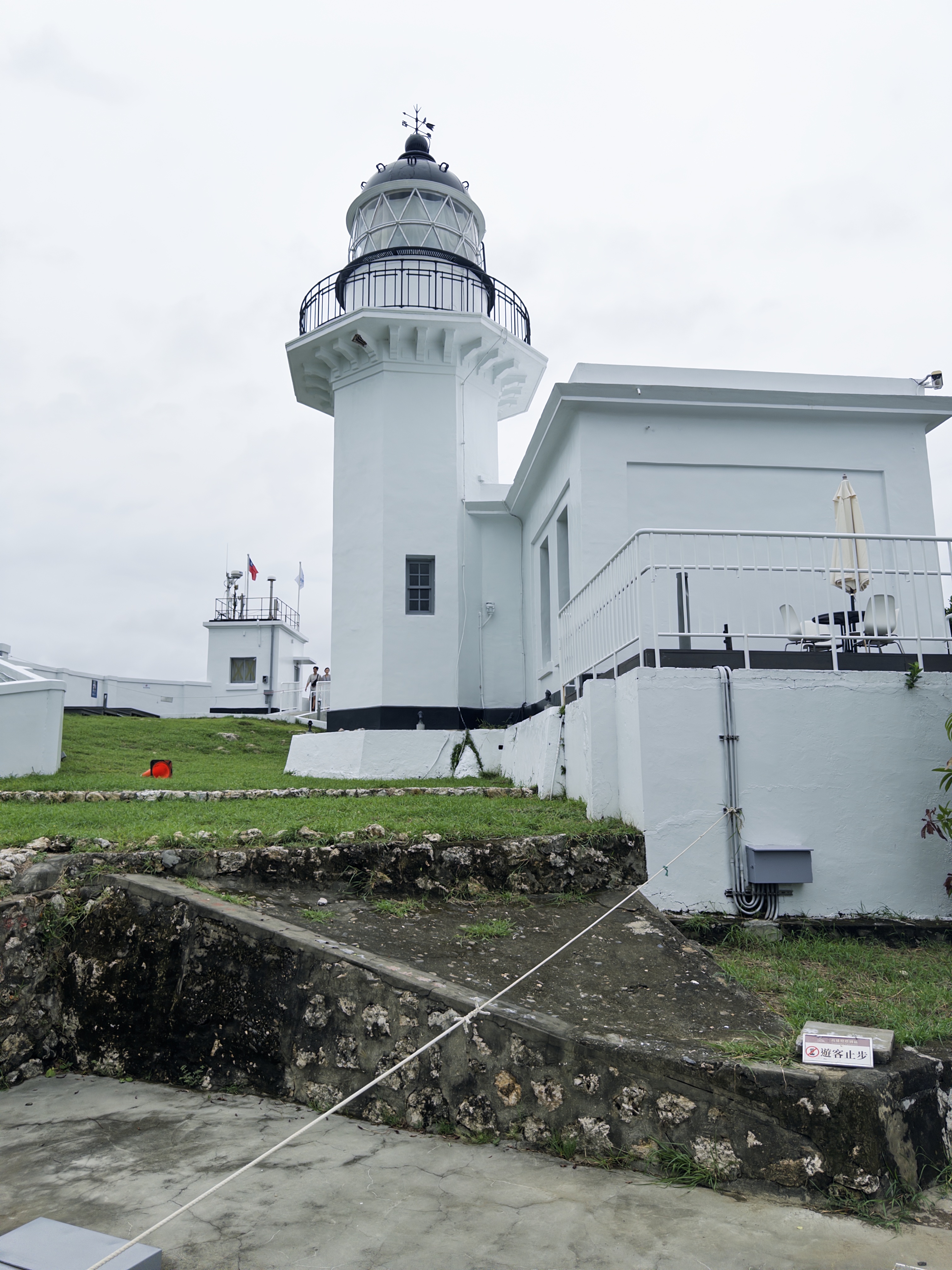 Close-up of the 旗津 lighthouse.